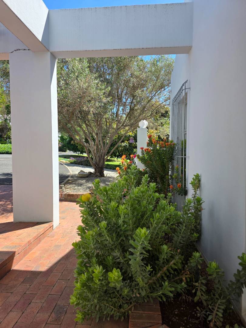 To Let 2 Bedroom Property for Rent in Hoog En Droog Western Cape